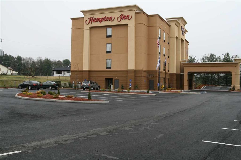 Hampton Inn Galax Екстериор снимка